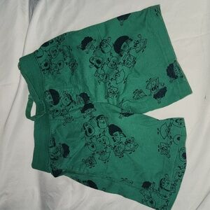 Gap kids size 5T green and navy blue gaphics